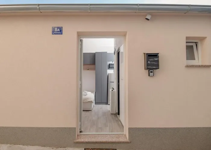 Modesty Διαμέρισμα *